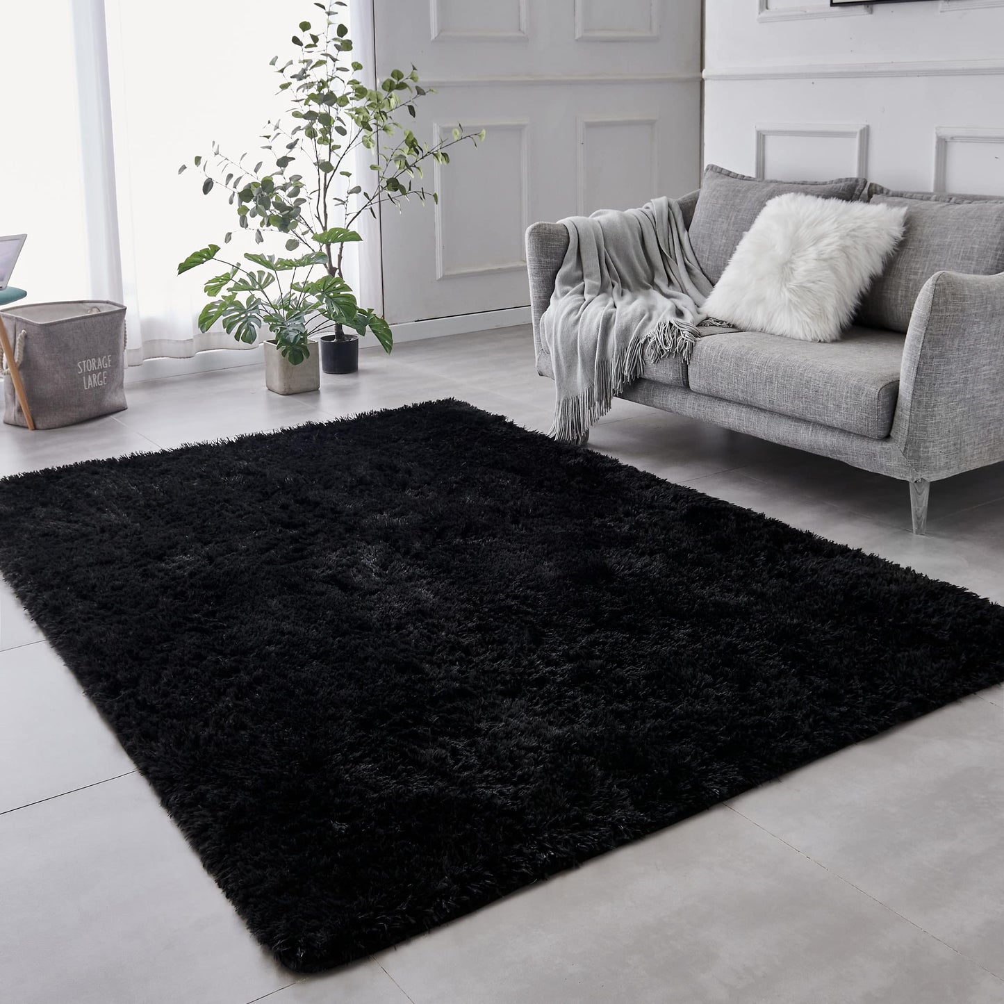 TABAYON Shag Area Rug, 4'x6' Black Indoor Ultra Soft Plush Rugs for Living Room, Non-Skid Modern Nursery Faux Fur Kids Room Home Decor