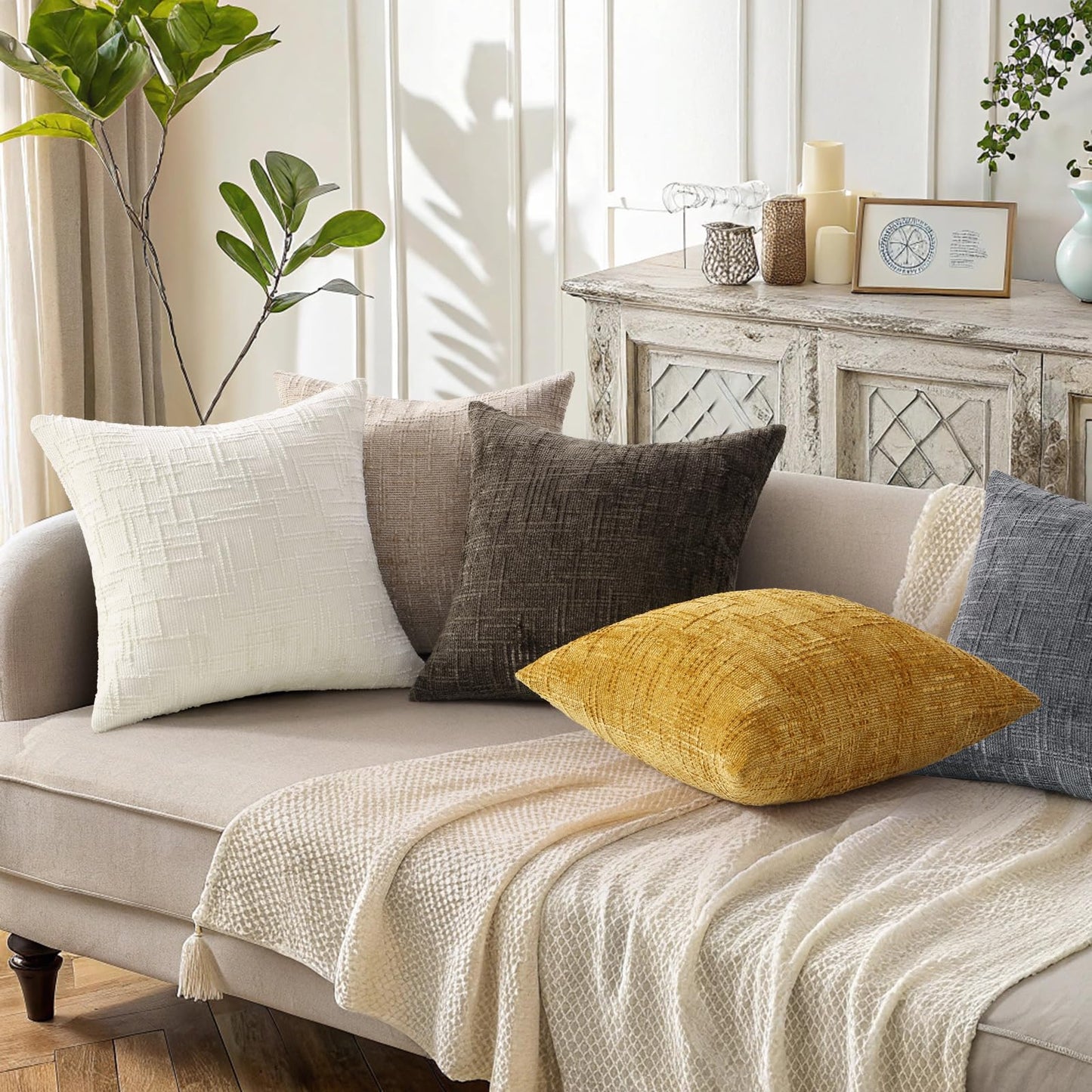 decorUhome Fall Cream White Chenille Throw Pillow Covers 18x18 Set of 2 Thick Textured Slubby Couch Pillow Covers Farmhouse Accent Modern Neutral Decorative Pillow Cases for Bed Sofa Living Room