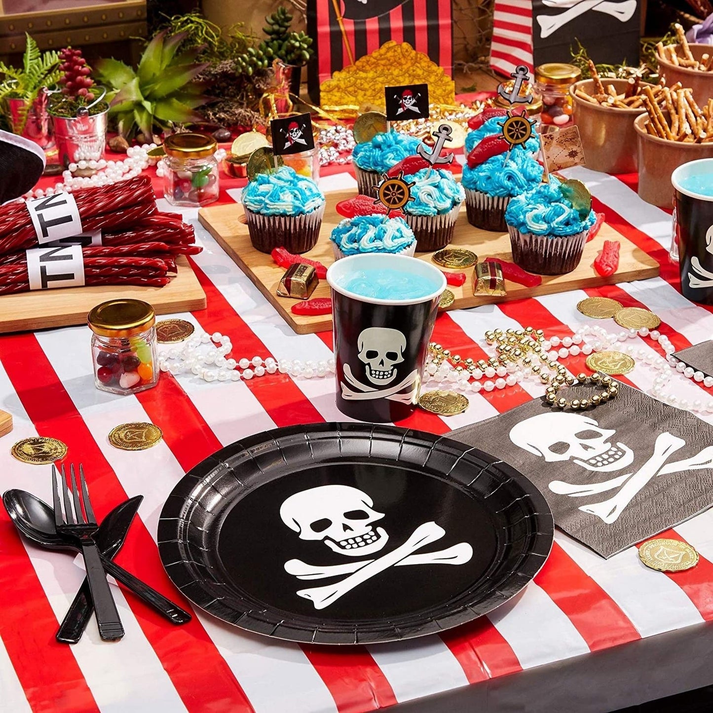 Juvale 144-Piece Skull Birthday Party Set - 24 Disposable Pirate Party Plates, Napkins, Cups & Cutlery for Birthday Decorations and Halloween Decor