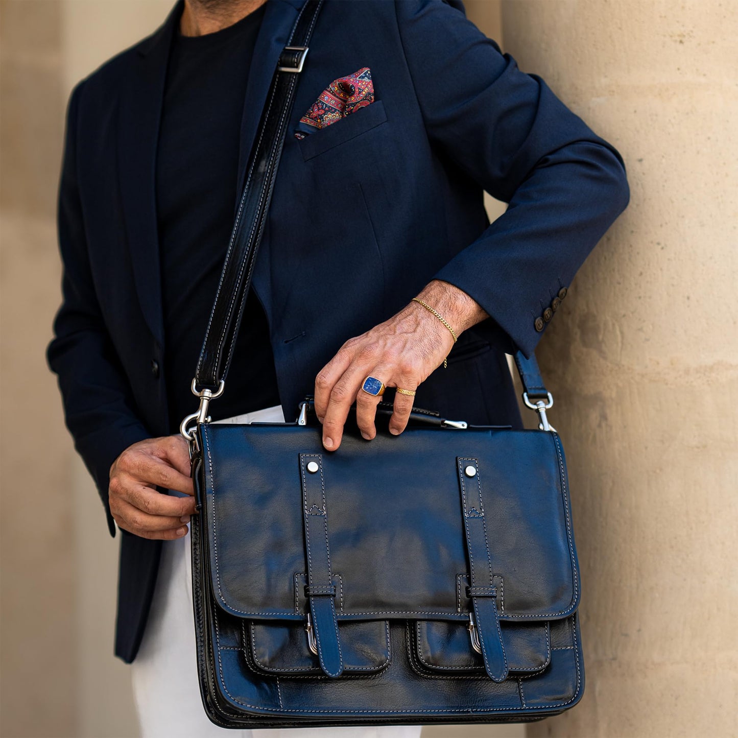 Time Resistance Leather Briefcase – Italian Handmade Leather Laptop Bag – Briefcase Convertible into Backpack (Black)