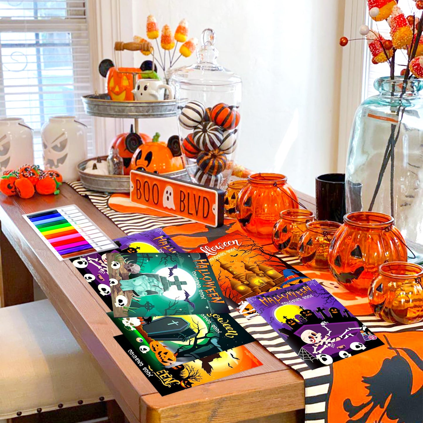 Mini Coloring Books with 9pcs Paint Pens Kids Halloween Books for Children Mini Ghost Pumpkin Coloring Booklet Party Bag Fillers
