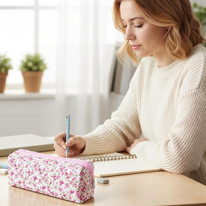 Paterr Aesthetic Floral Makeup Bag Travel Cosmetic Bag for Women Gift Christmas Portable Quilted Makeup Pouch Cotton Pencil Case Kawaii Cute Toiletry Organizer Case for Women Girls(Red Floral)