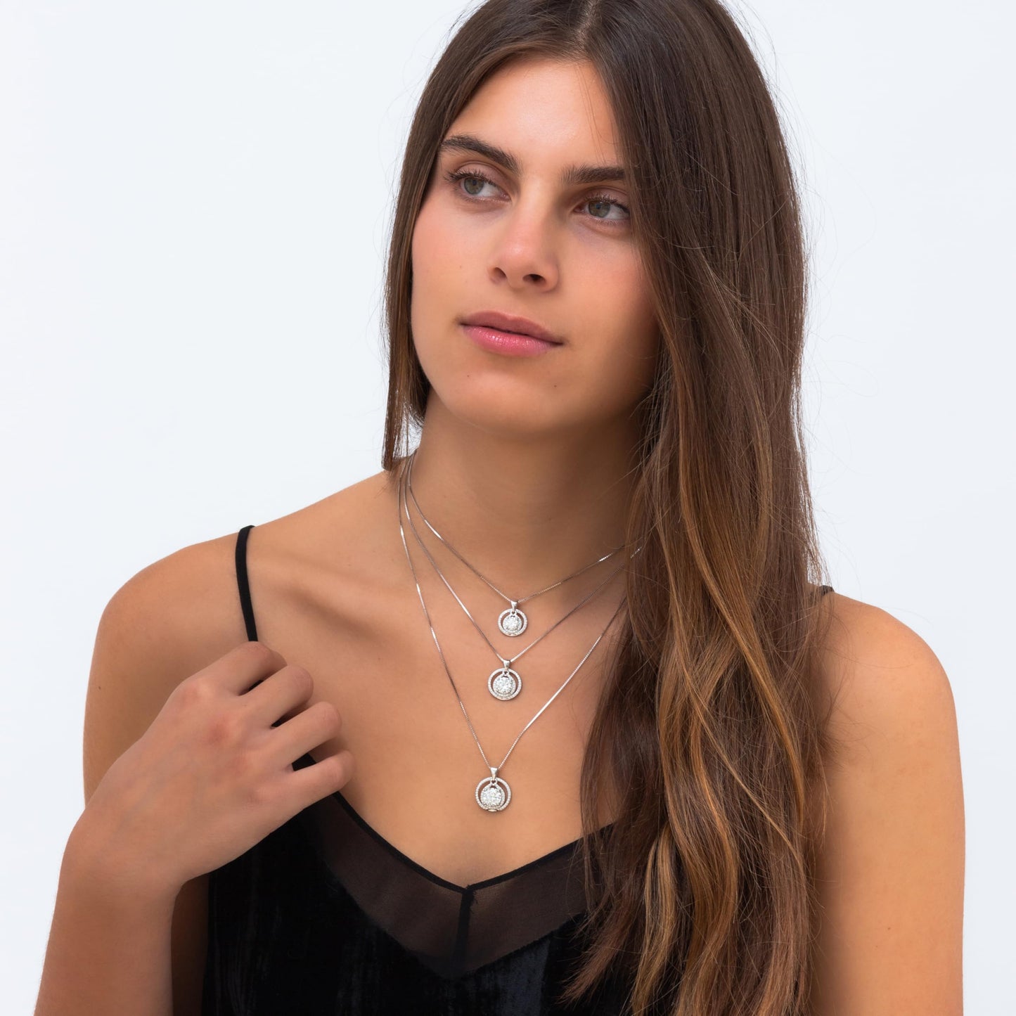 TOR JEE Certified Moissanite Pendant Necklace Gift for Women Birthday for Her, Platinum Plated Silver Necklace with Moissanite Diamond Imitation Gift for Wife from Husband (Circles, 1 CT)
