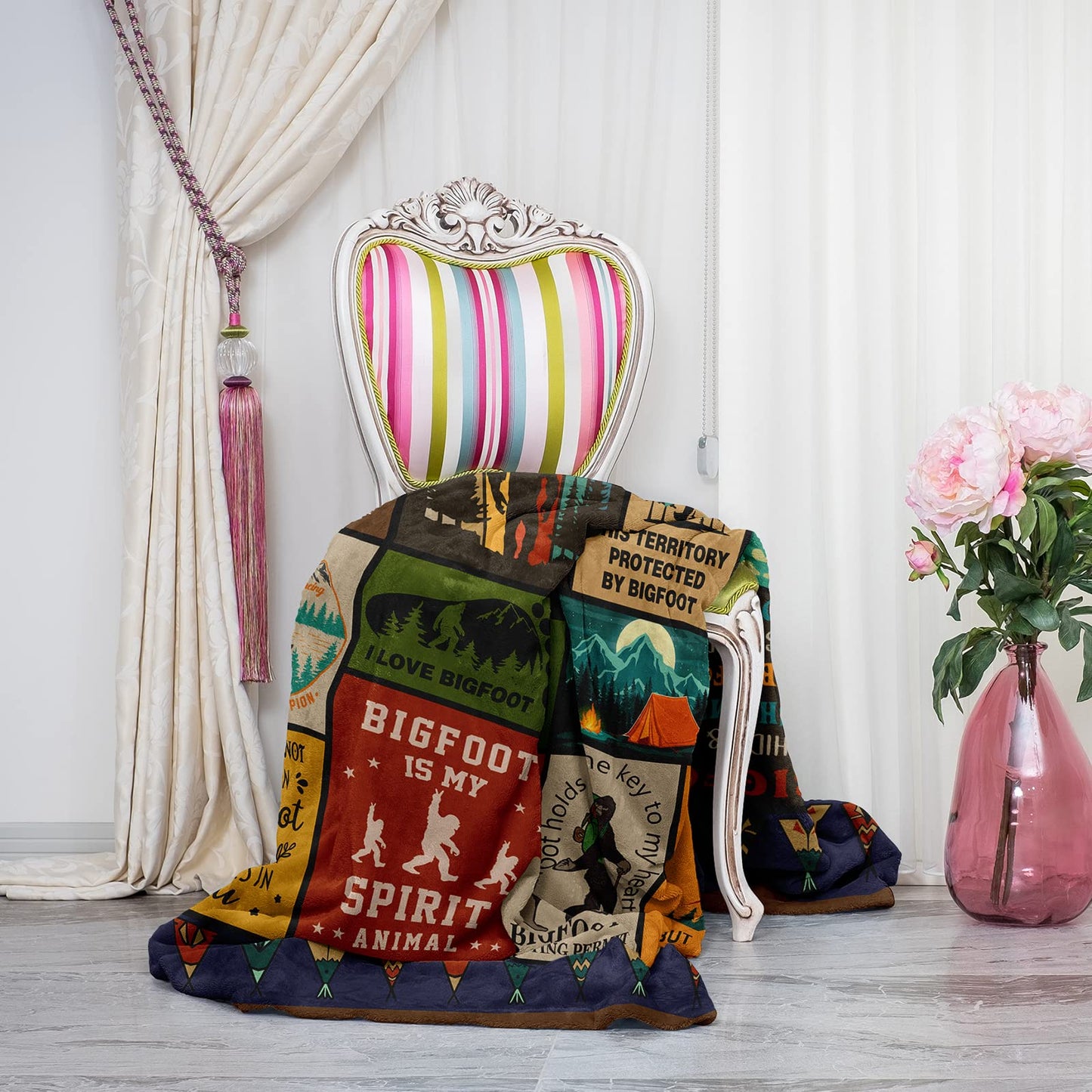 Loxezom Bigfoot Gifts, Sasquatch Gifts for Men Women, Hide and Seek Gifts Bigfoot Blanket, Christmas Birthday Gifts for Sasquatch Lovers, Big Foot Sasquatch Gifts for Kids Throw 60" X 50"