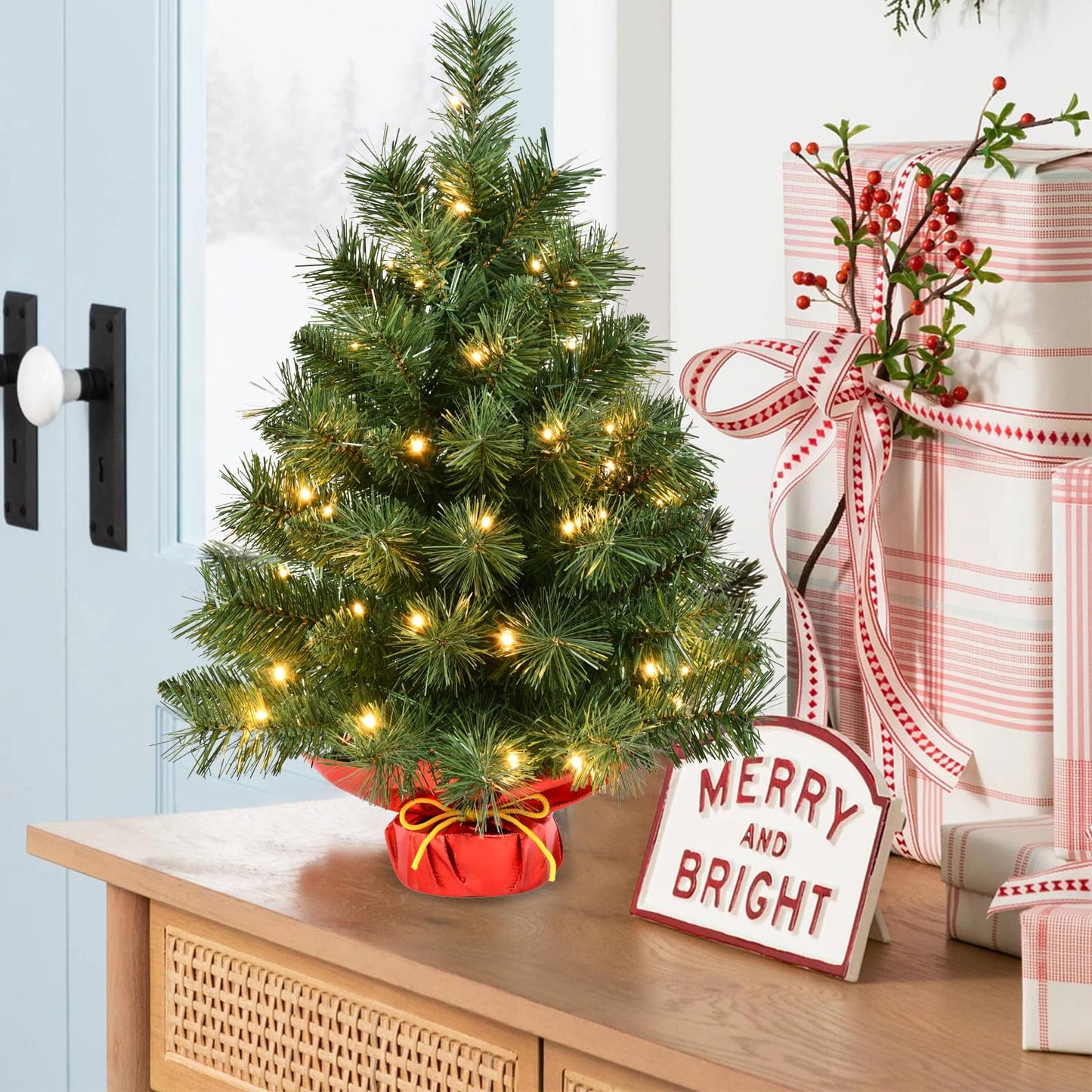 Pre-lit Mini Christmas Tree, Leeheeyee Artificial 2ft Tabletop Christmas Tree with 50 LED Lights, Battery Operated Small Xmas Tree with Burlap Base for Table Desk Home Christmas Decor