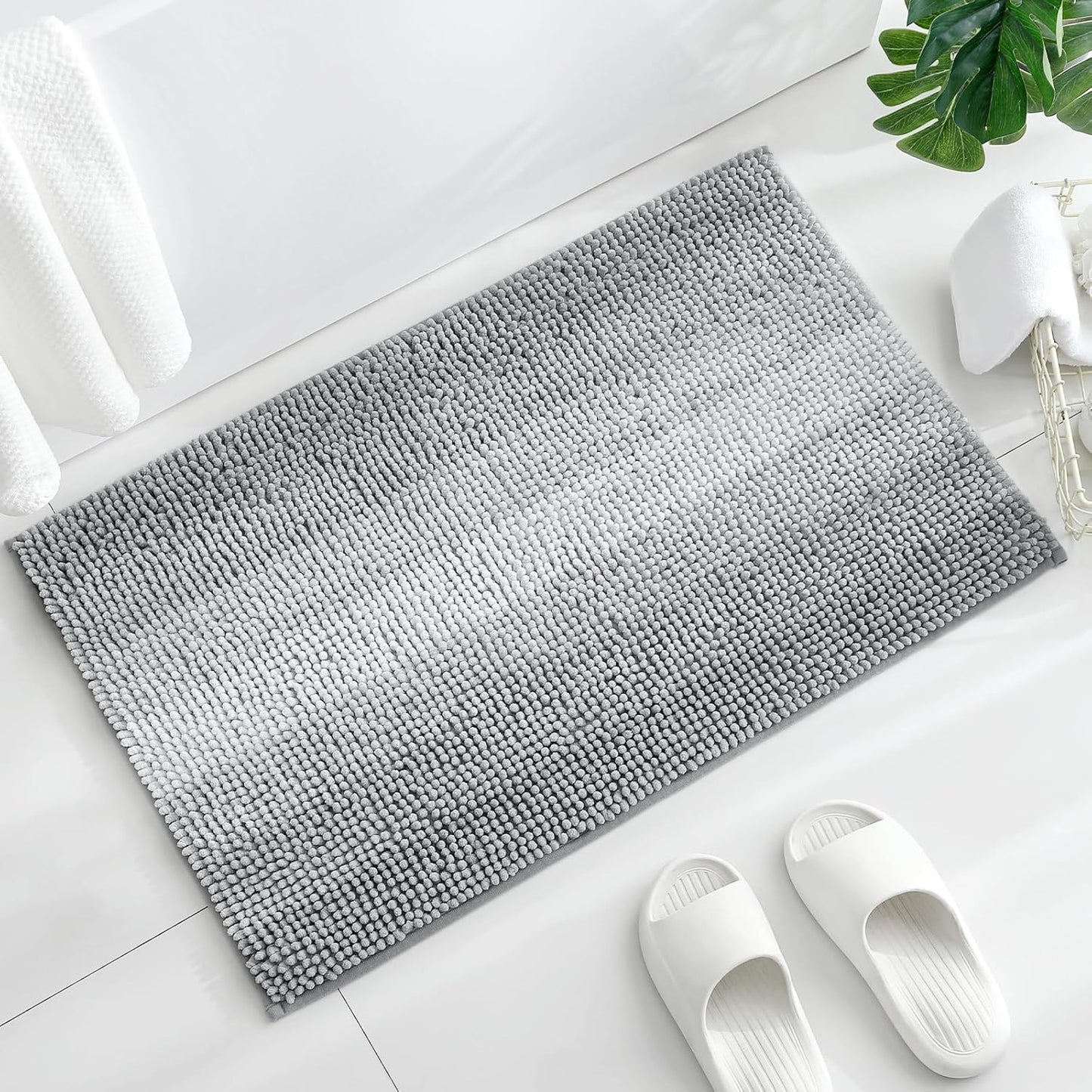 Gibelle Grey Bathroom Rugs, Luxury Chenille Bath Mat, Small Non Slip Shower Rug and Bath Room Floor Mats, Machine Washable, Quick Dry Bathmat, Soft Cozy Plush Rug for Tub, 20" x 32"