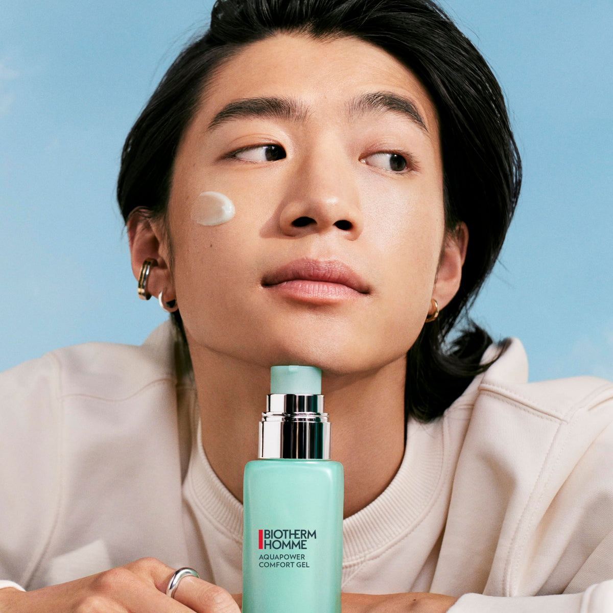Biotherm Aquapower Comfort Gel for Men with Dry and Dehydrated Skin with Oligo Elements and Ceramides for Strengthened and Moist