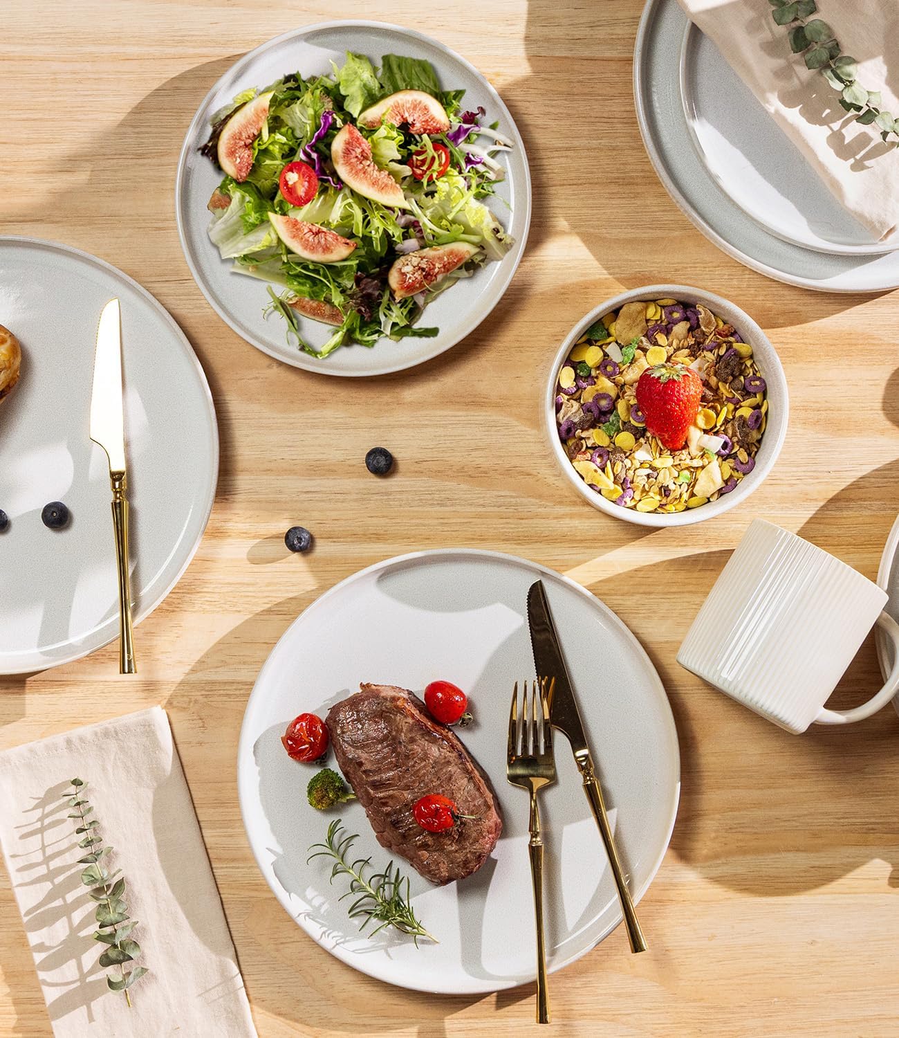 TheTerra Ceramic Dinnerware Sets for 6, 18 Pieces Porcelain Lightweight Plates and Bowls Sets, Scratch Resistant Dish Set, Oven & Microwave & Dishwasher Safe, Reactive White