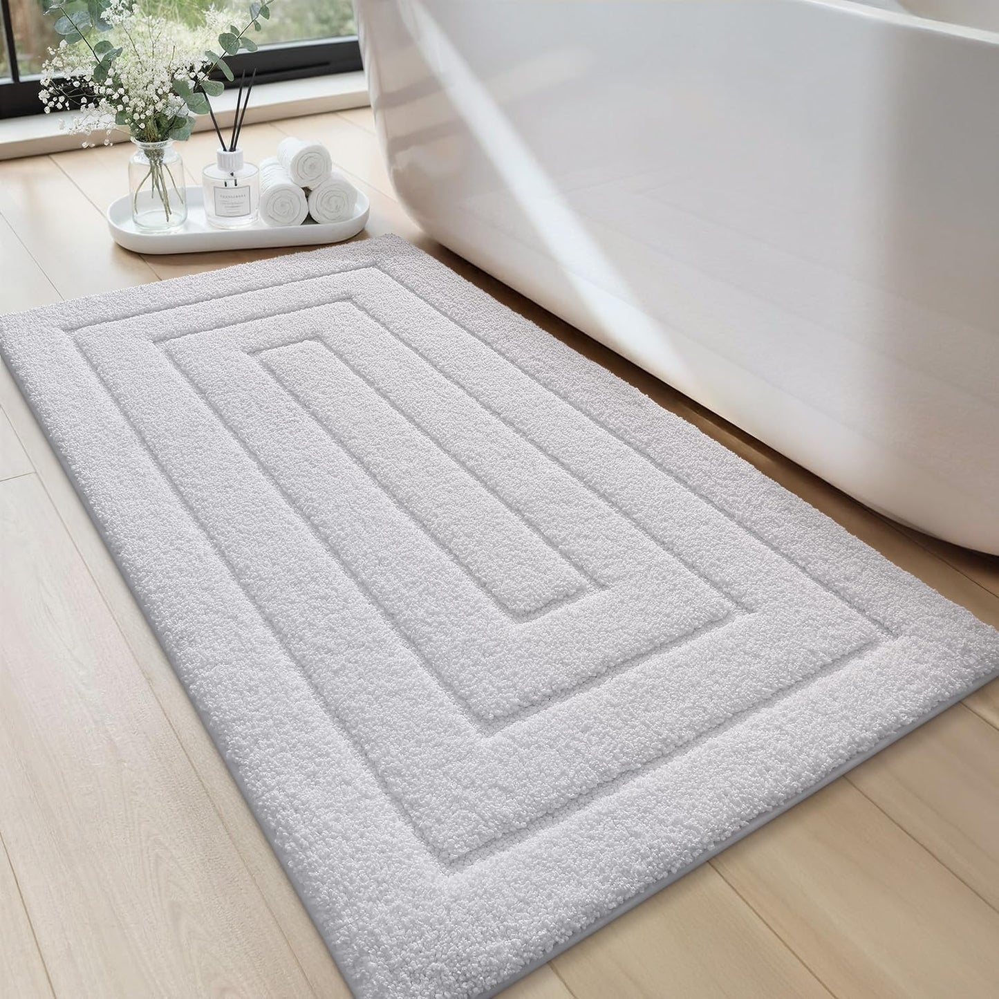 Color&Geometry Ultra Soft Bathroom Rugs Non Slip Washable,Absorbent Bath Mat Quick Dry,Premium Microfiber Plush Bathroom Rug for Bathtub and Shower Floor,White,24"x60"