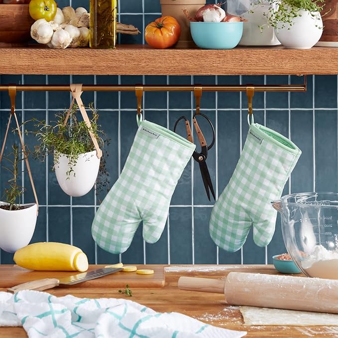 KitchenAid Gingham Oven Mitt 2-Pack Set, Pistachio, 7"x13"