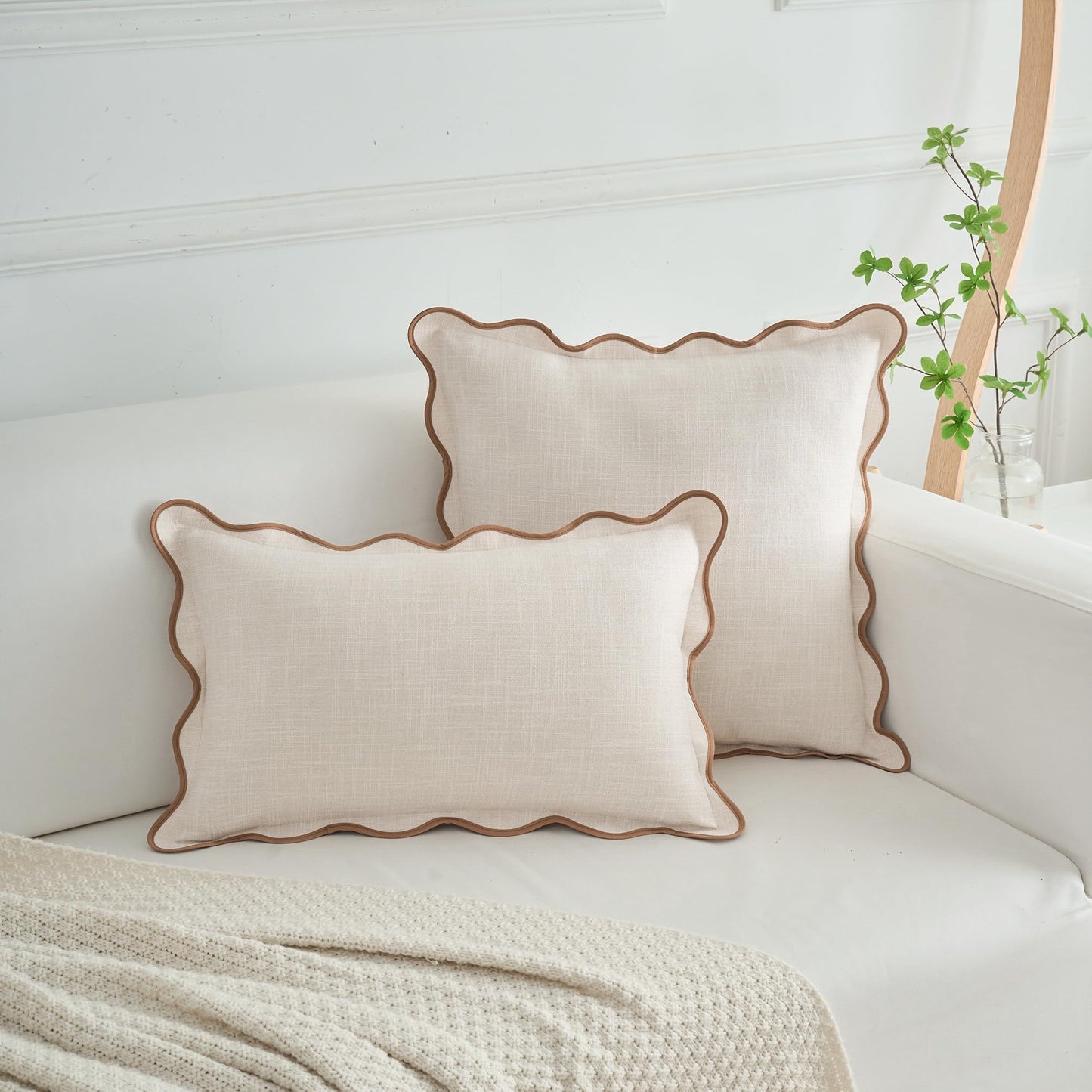 Mayler Yee Scalloped Throw Pillow Covers Set of 2 for Living Room, Cotton & Linen, Boho Sytle Decorative Home. Fabric Feels a Little Stiff, Because Scalloped Edges Require (Beige & Brown, 18x18 Inch)