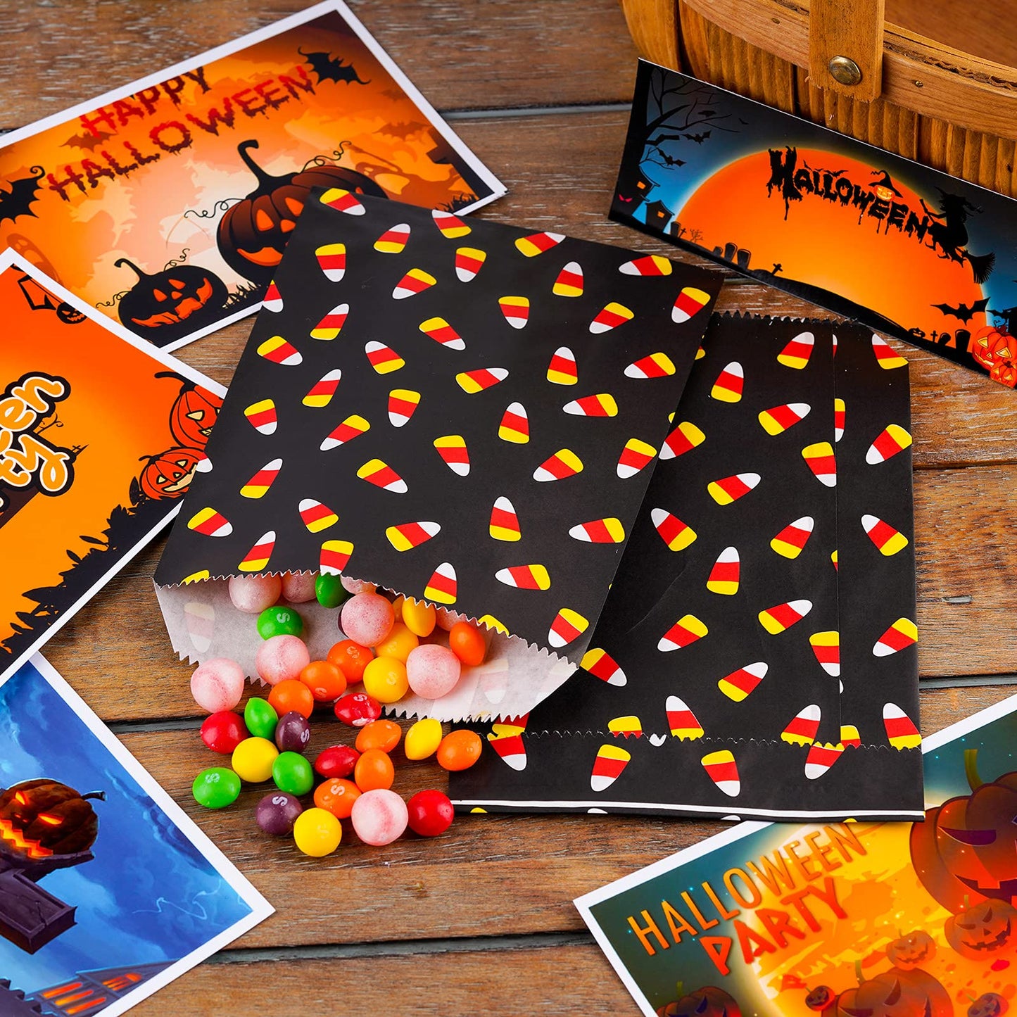 Kolewo4ever 100 Pieces Halloween Treat Bags Halloween Candy Corn Bag Paper Bags Candy Buffet Paper Bag for Chocolate Candy Cookies Party Favor