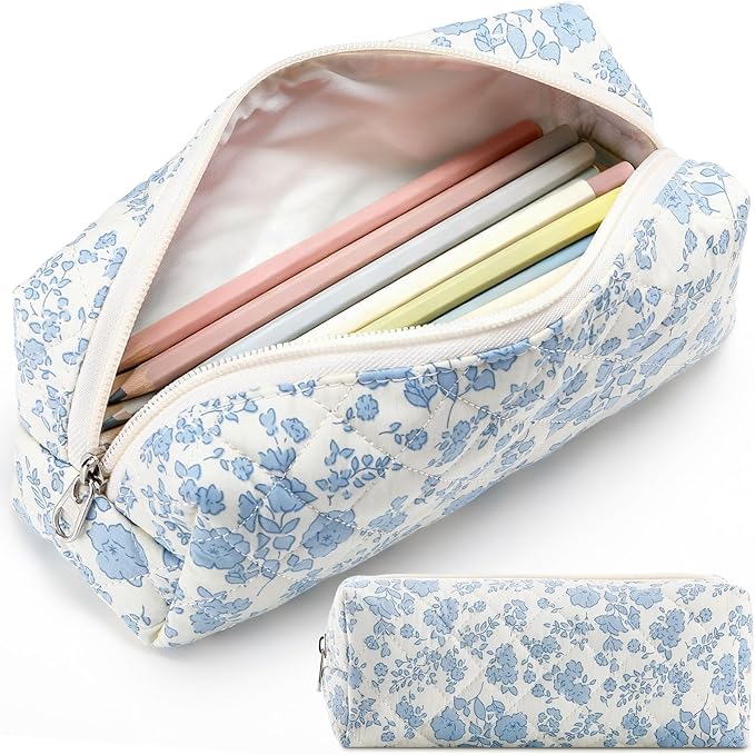 Paterr Aesthetic Floral Makeup Bag Travel Cosmetic Bag for Women Gift Christmas Portable Quilted Makeup Pouch Cotton Pencil Case Kawaii Cute Toiletry Organizer Case for Women Girls(Blue Floral)