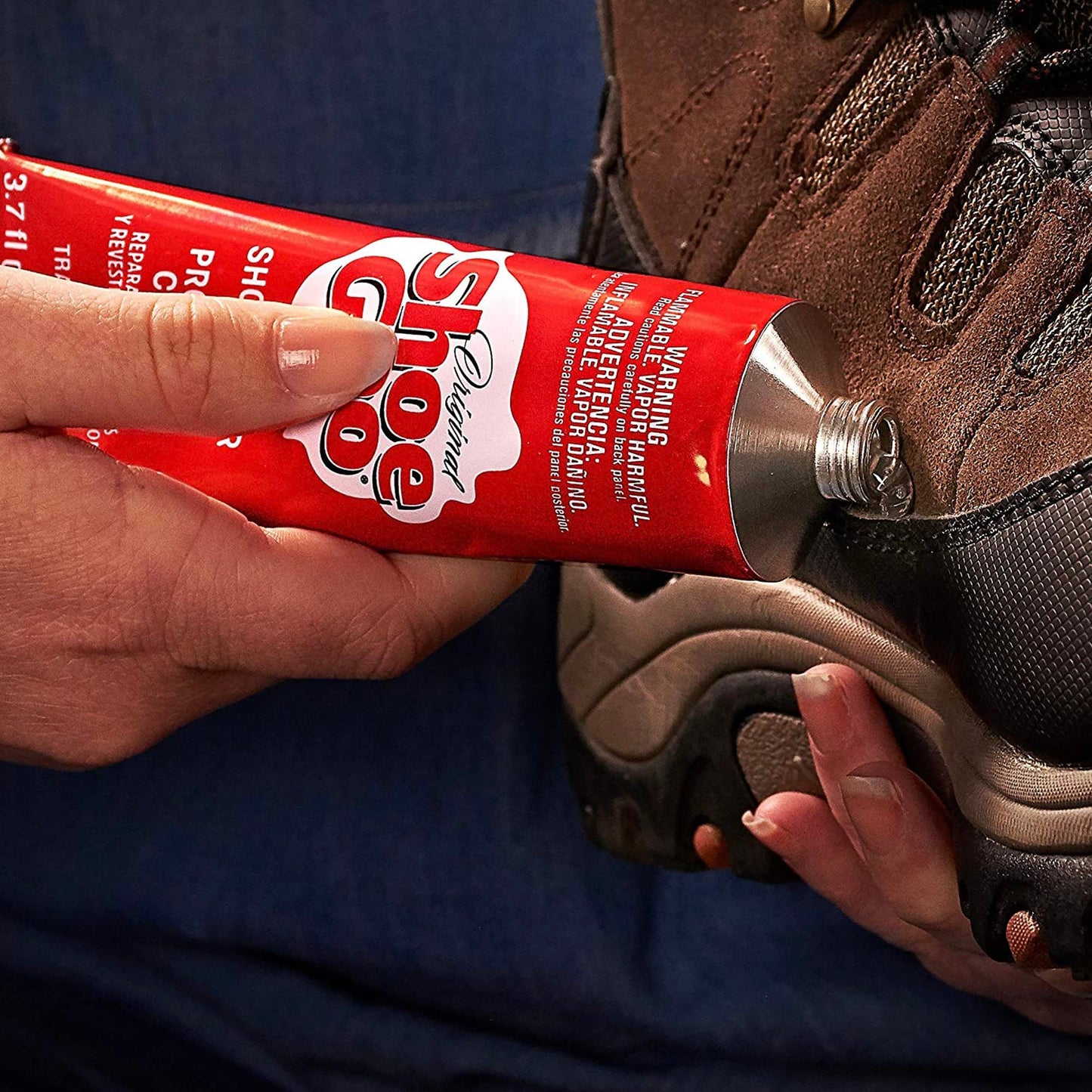 Shoe Goo Repair Adhesive for Fixing Worn Shoes or Boots, Clear, 3.7 Ounce (109.4mL), 10 Snip Tip Applicator Tips and Pixiss Spreader Tools Set