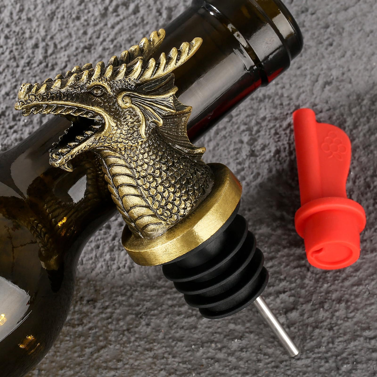 LKKCHER Dragon Head Liquor Pourers Spout for Alcohol Spirits, Dragon Gifts 2-In-1 Wine Bottle Pourer and Stopper for Men Women, Wine Accessories Gifts, Bronze with Bag