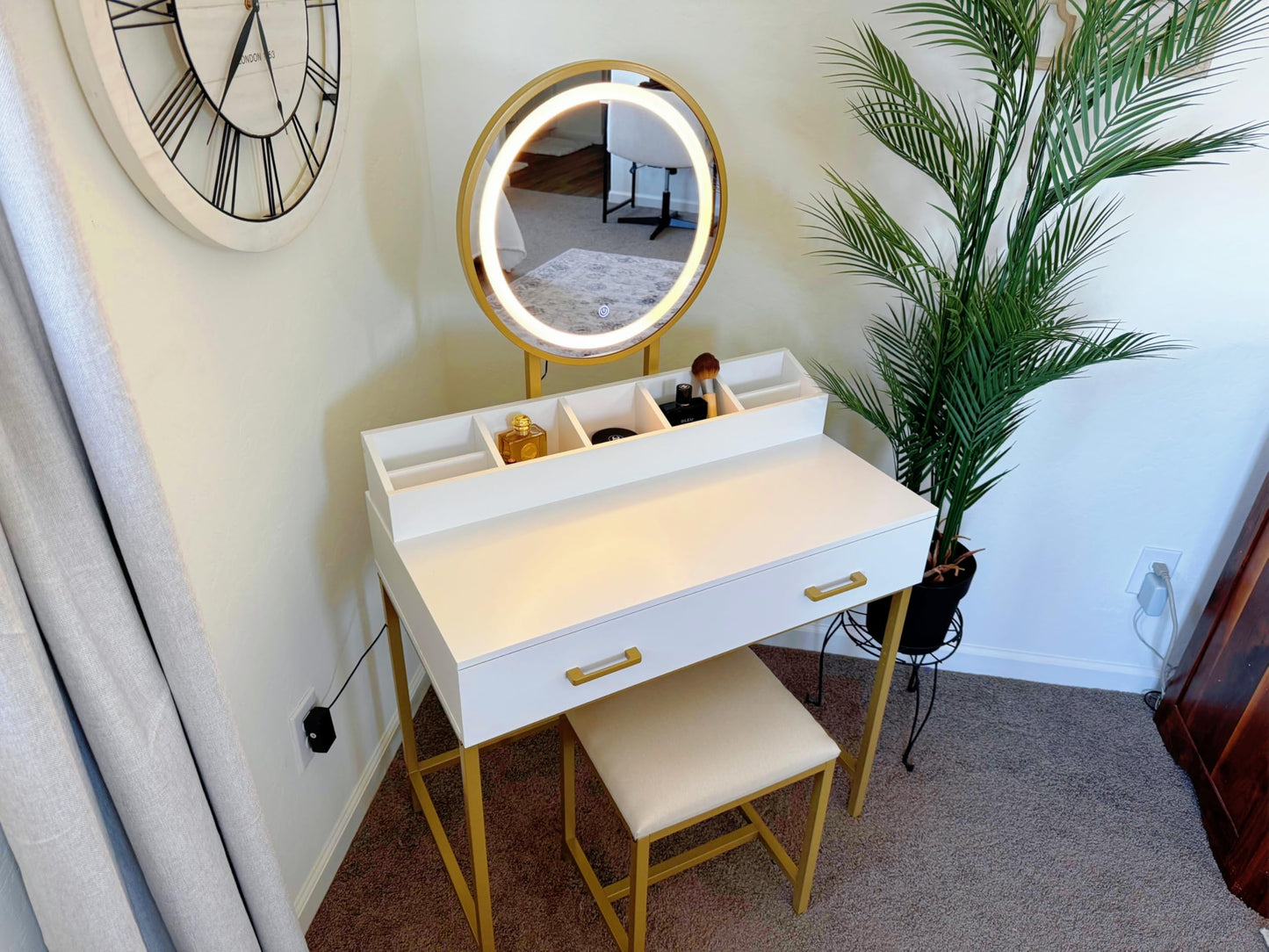 UTEX Makeup Vanity Desk with Mirror and Lights, Makeup Vanity Set with Drawers, Small Dressing Up Table, 3 Lighting Modes Dresser Desk and Cushioned Stool Set for Bedroom White and Gold