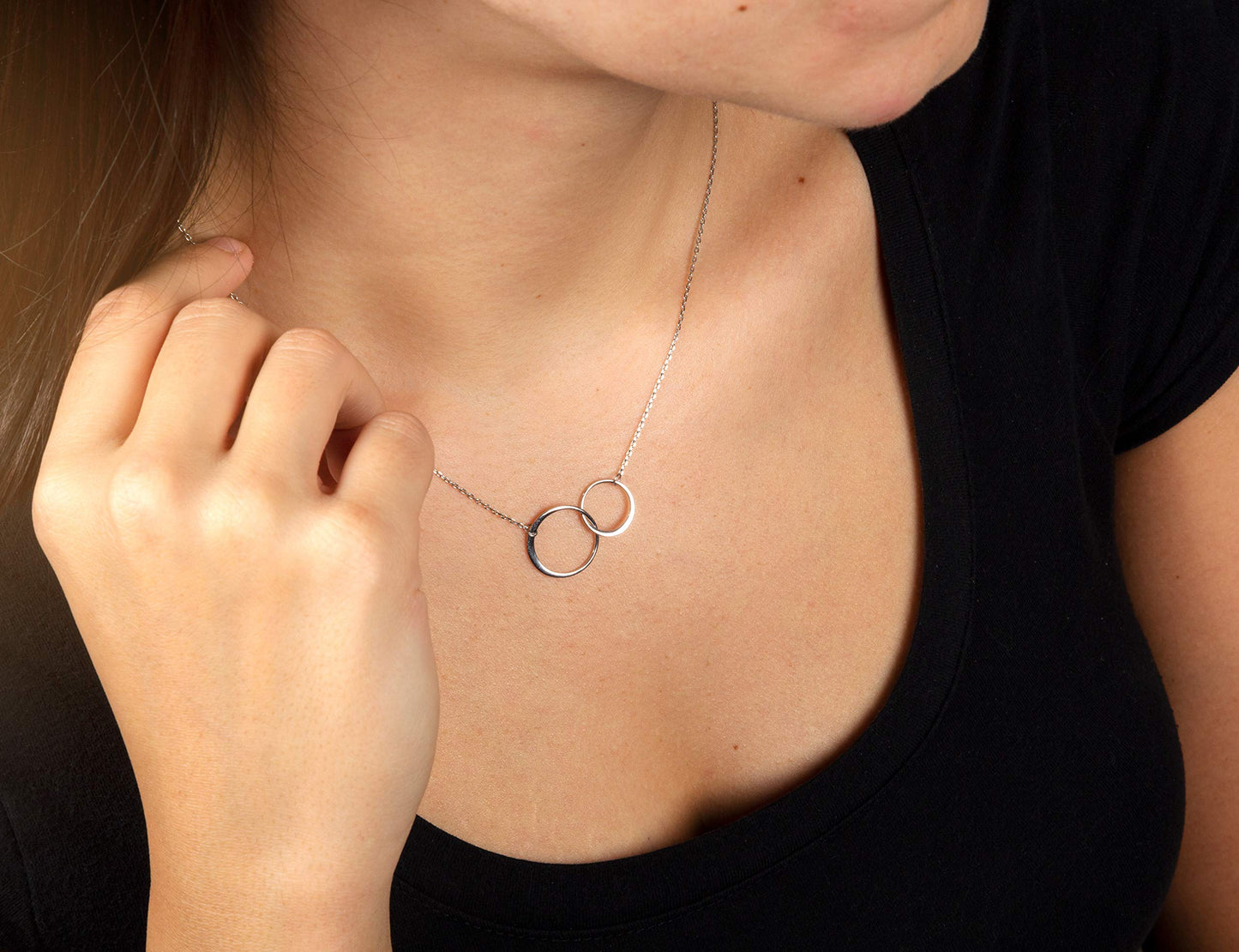 Suavell Mother Son Necklace. Sterling Silver Double Circle Necklace for Women. Mothers Day Mother Son Gifts for Mom and Sentimen