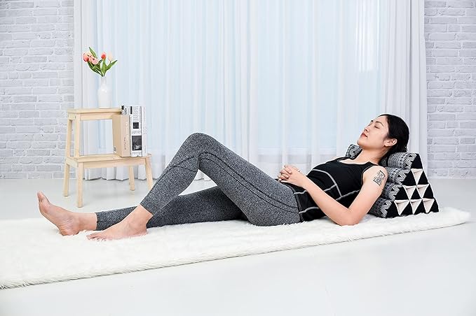 Leewadee Thai Triangle Cushion – Comfortable Backrest for TV or Reading, Wedge Pillow - Eco-Friendly Natural Kapok Filling, 20 x 13 x 13 inches, Black White