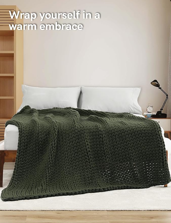 YnM Cotton Weighted Blanket, Handmade Chunky Knitted Design, Soft and Cozy, Temperature Regulating and Breathable, Machine Washable Throw for Sleep or Home Decor (Pine Green, 80x84 Inch, 35lbs)