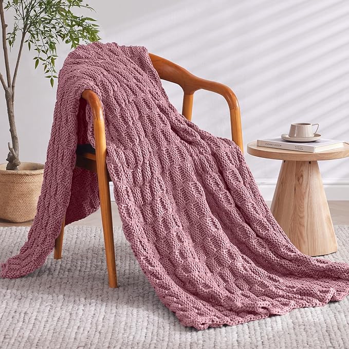 Knitted Weighted Blanket for Adult, No Beads Heavy Blanket 50” x 60'' 7lbs, Breathable Chunky Knit Blanket, Cooling Weighted Blanket for Hot Sleepers, Christmas Home Decor (Pink)