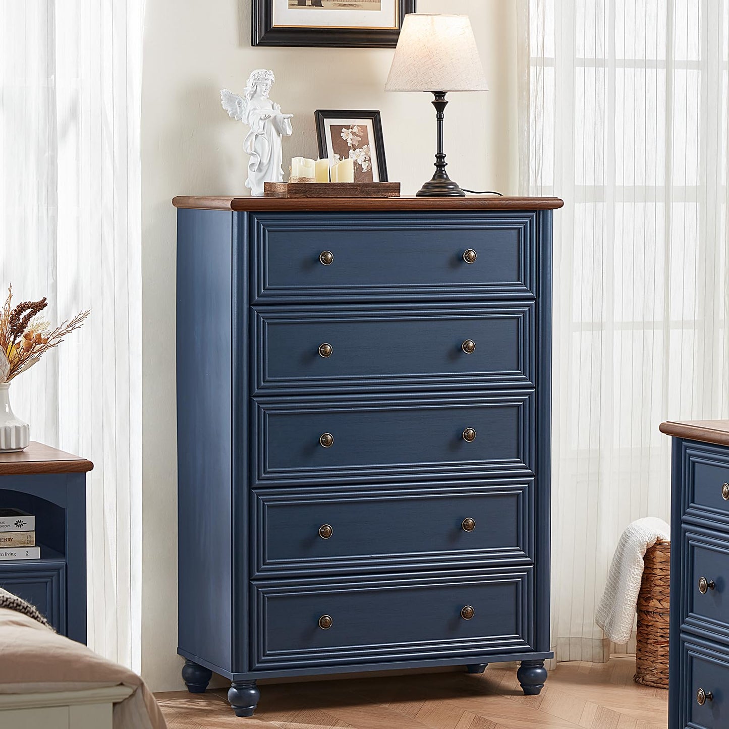 RWYHG Farmhouse Dressers and Nightstand Set of 3,Wood 31.5" Wide 5 Drawer Dresser 18'' Narrow Side Table with Charging Station,Roman Column Bedroom Furniture Dressers Sets for Home Living Room Hallway