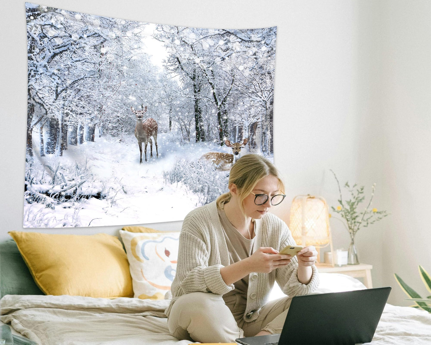 QGHOT Winter Tapestry Wall Hanging, Snow Scene Backdrop Winter Wonderland Wall Decor Snowy Forest Wall Art Nature Woodland Deer Tapestry for Bedroom Room Dorm Party Decoration, Large