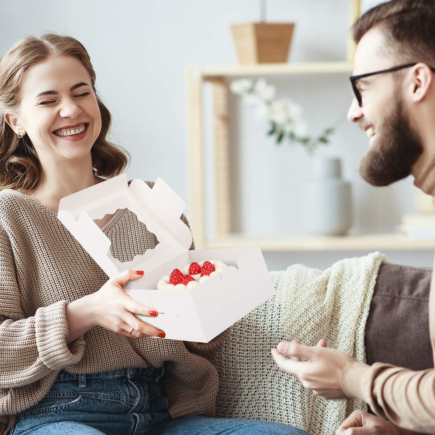Moretoes 30pcs Cookie Boxes, 6x6x3 Inches Bakery Box with Window, White Treat Containers for Small Pie, Chocolate Covered Strawberries, Cupcake and Pastry