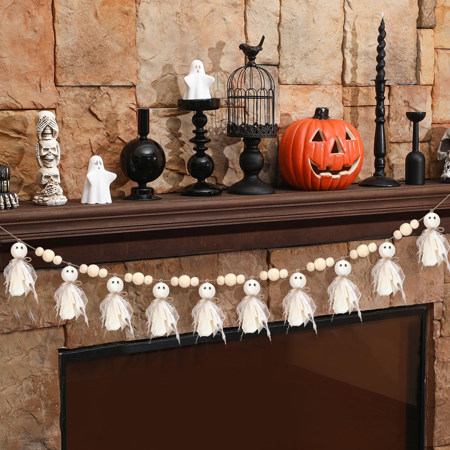 Fanfanwin 7Ft Halloween Garland Cute Halloween Ghost with Wooden Beads Garlands Rustic Ghost Banner for Wall Home Indoor Outdoor Fall Decor Supplies (White)