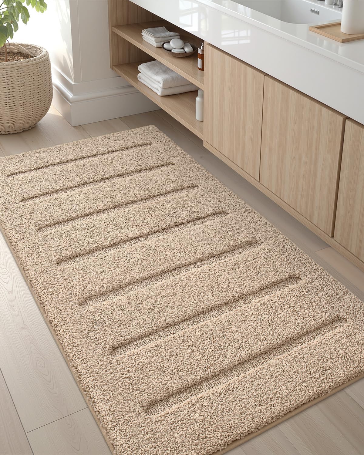 Color&Geometry Ultra Soft Plush Bathroom Rugs Non Slip Washable Bath Mat with Rubber Backing, Fluffy Absorbent Machine Carpet for Bathroom Floor, Tub and Shower, 24"x44", Khaki