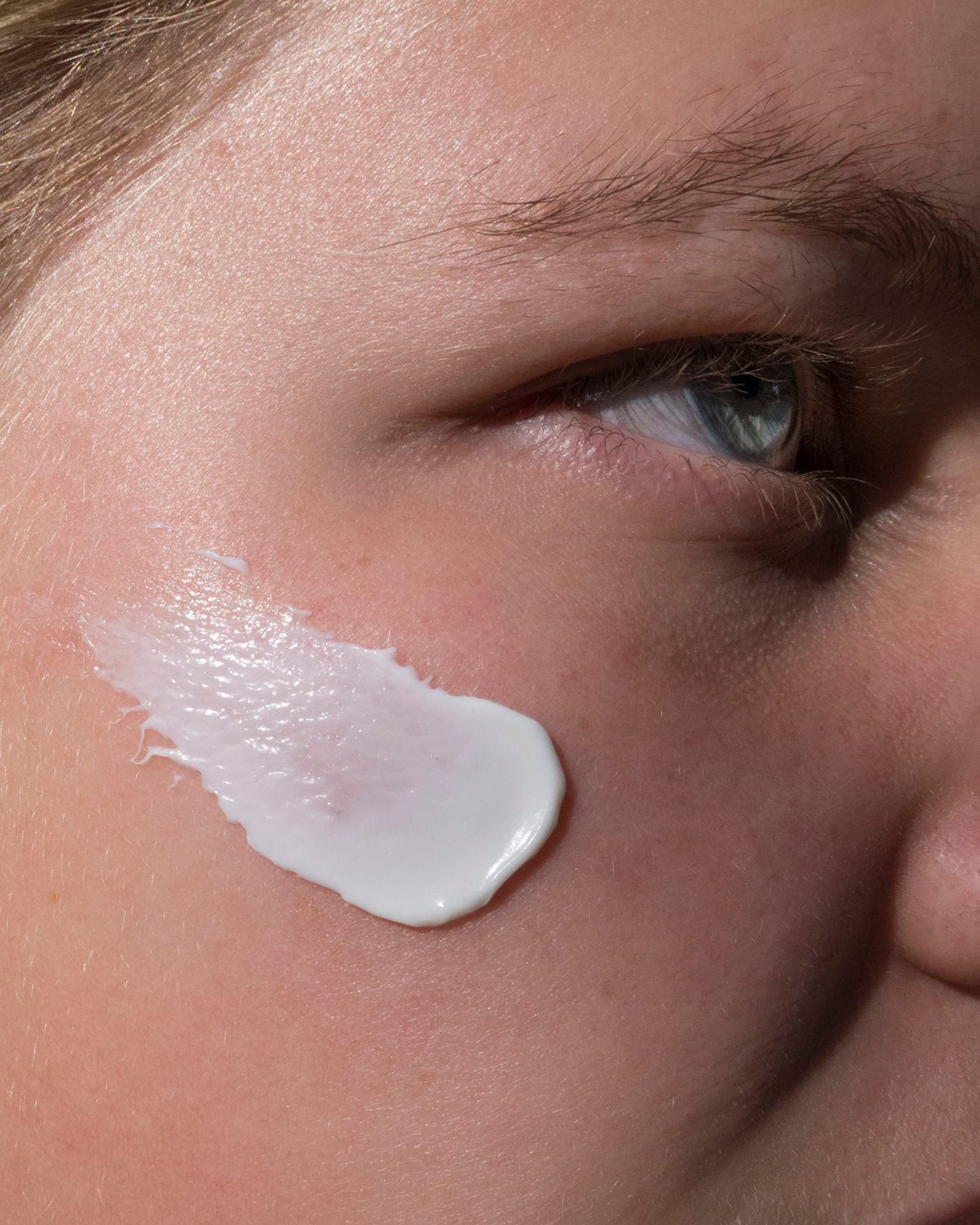 COSMEDIX Moisture-Rich Restore Mask - Gently Exfoliates Skin - Imparts Vital Hydration to Smooth Wrinkles and Regain Healthy Com