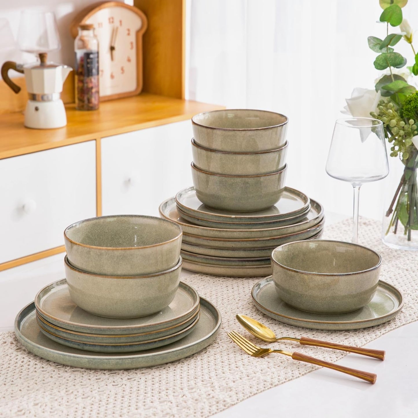 AmorArc Stoneware Dinnerware Sets for 4,Round Reactive Glaze Ceramics Plates and Bowls Set,Highly Scratch Resistant Dishware | Dishwasher & Microwave Safe Dishes Set,Service for 4 (12pc)