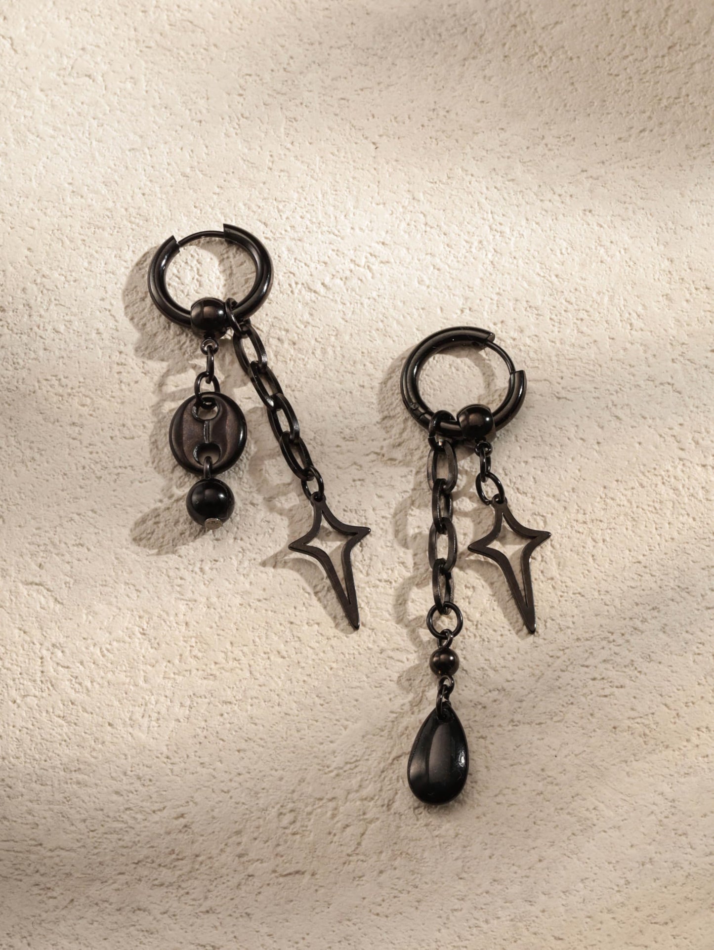 Sacina Black Teardrop Spike Star Hoop Earrings, Gothic Grunge Emo Punk Y2k Earrings, Goth Jewelry, Christmas Jewelry Gift for Women