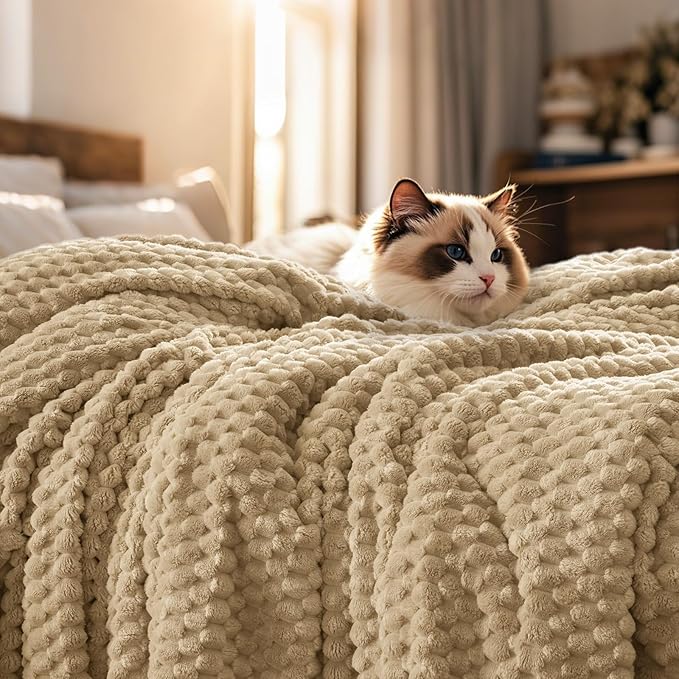 PHF Ultra Soft Flannel Fleece Blanket Queen Size, Lightweight 3D Jacquard Fleece Blanket, No Shedding, No Pilling, Luxury ...
