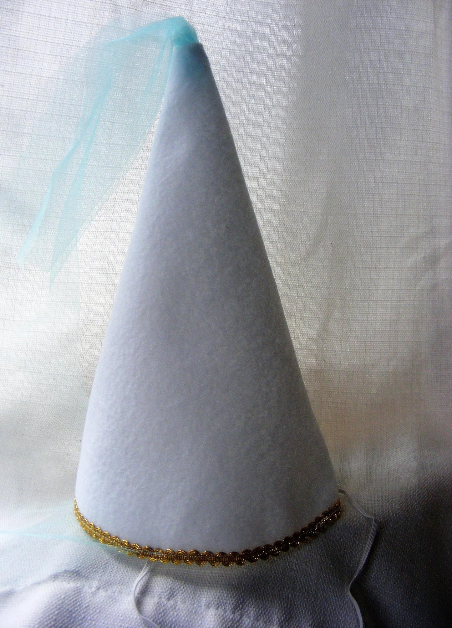 Felt Girls Princess Cone Hat Renaissance Veil Hat Medieval Tulle Hat Dress-up Play Birthday Party Halloween