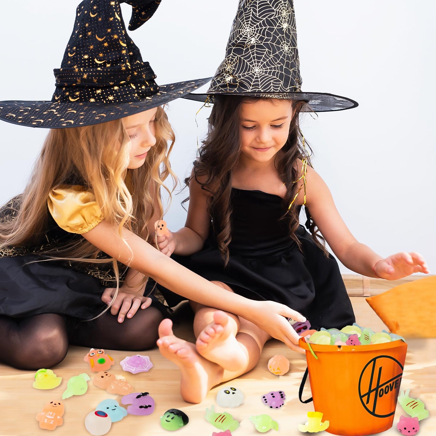 OOINQQ 24pcs Halloween Squishy Toys Glow in The Dark Mochi Squishy Stress Toys for Kids Teens Adults Halloween Party Favors Trick or Treat Goodie Bag Toys Classroom Prizes Gifts for Kids