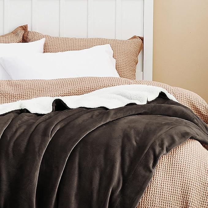 Bedsure GentleSoft Sherpa Fleece Throw Blanket for Couch - Thick and Warm Throw for Women and Men, Soft Fuzzy Plush Blanket for Winter, Non-Heated, Brown, 50x60 Inches