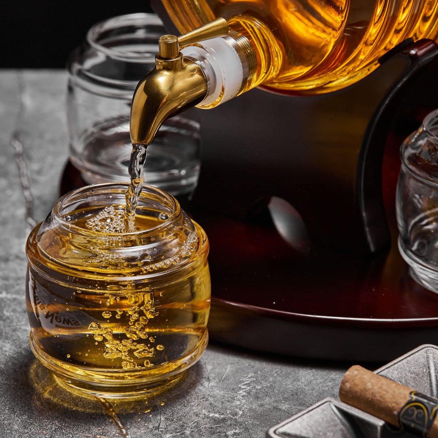 CRAFTGEN Whiskey Barrel Decanter Set for Home Bar, Unique Birthday Gifts for Men Dad, 1.3 Liter Barrel Liquor Dispenser with 4 Glasses for Bourbon, Scotch, Vodka, Tequila, Rum, Wine, Alcohol