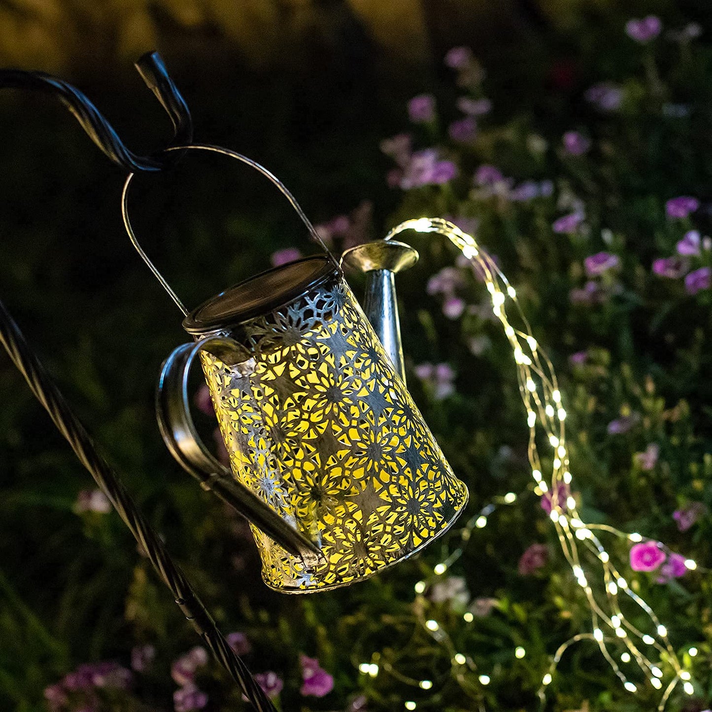 VOOKRY Solar Watering Can Lights, Large Retro Metal Hanging Solar Lights Outdoor Waterproof, Birthday Gifts for Women Mom Grandma Garden Decor Yard Light LED Decoration Outside for Porch Lawn Patio