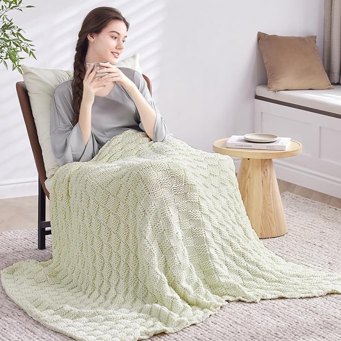 Knitted Weighted Blanket Kids, No Beads Heavy Blanket 36” x 48'' 5lbs, Breathable Chunky Knit Blanket, Cooling Weighted Blanket for Hot Sleepers, Christmas Home Decor (Cream White)