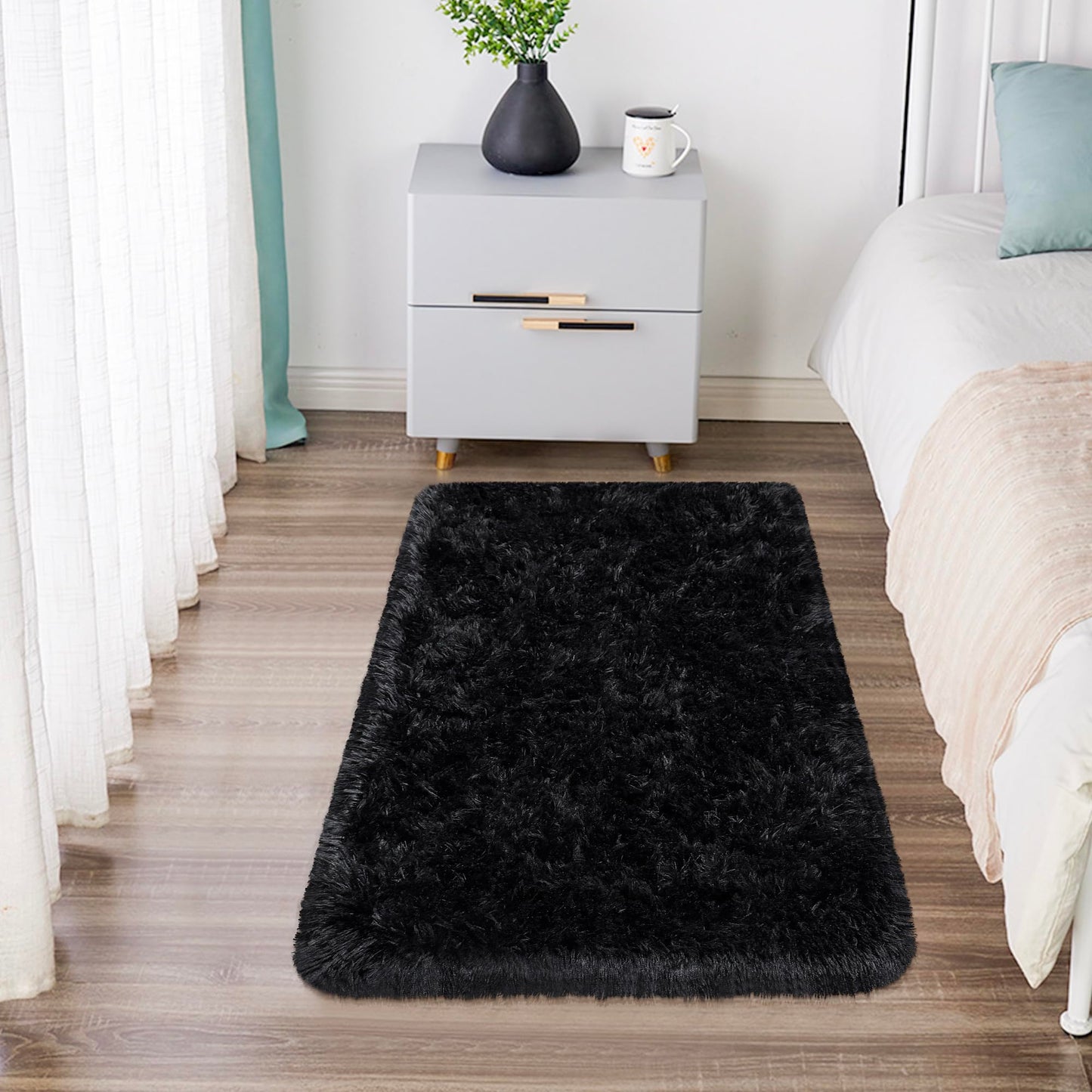 Small Fluffy Rugs for Bedroom 2x3 Black Shaggy Area Rug Soft Plush Fuzzy Fur Bedside Throw Rug for Living Room Boys Kids Nursery Baby Room Home Decor Aesthetic Carpets