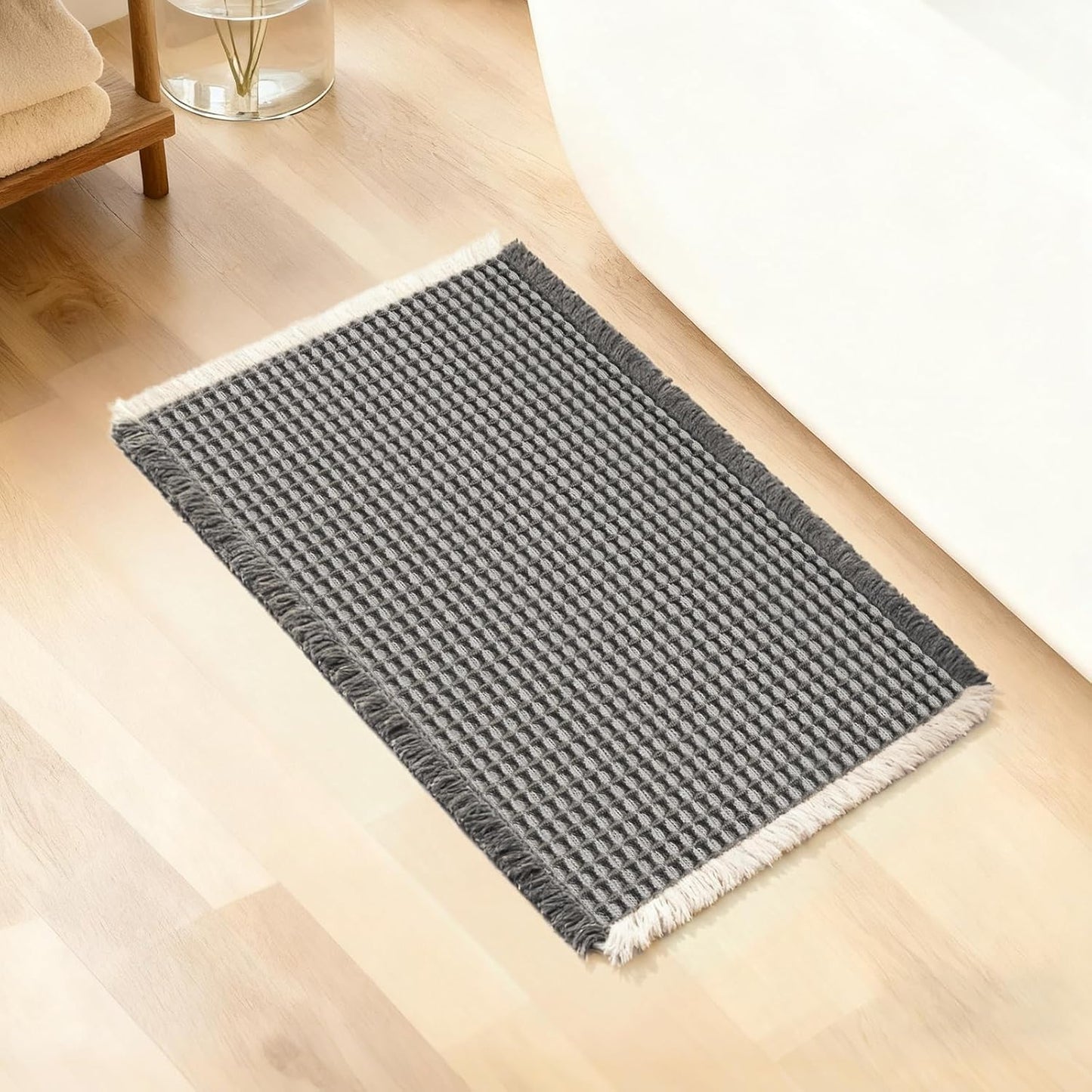 ArtyCozy Waffle Bath Mat, Super Absorbent Soft Non-Slip Boho Bath Rugs with Flat-Woven Hot Glue Backing for Bathroom, Machine Washable Bath Mats, 20" × 32", Grey & White