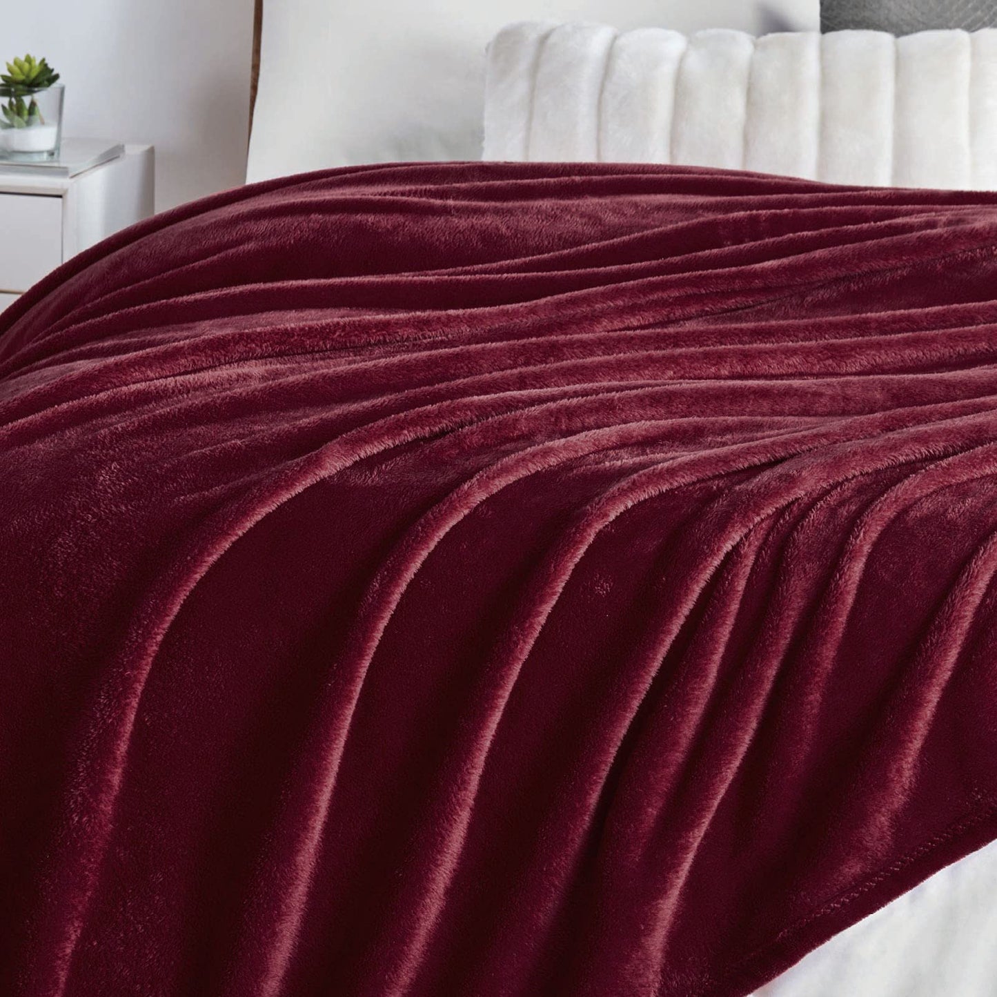 Walensee Burgundy Red Fleece Blanket Plush Throw Fuzzy Lightweight (Throw Size 50x60 Burgundy) Super Soft Microfiber Flannel Blankets for Couch, Bed, Sofa Ultra Warm and Cozy for All Seasons
