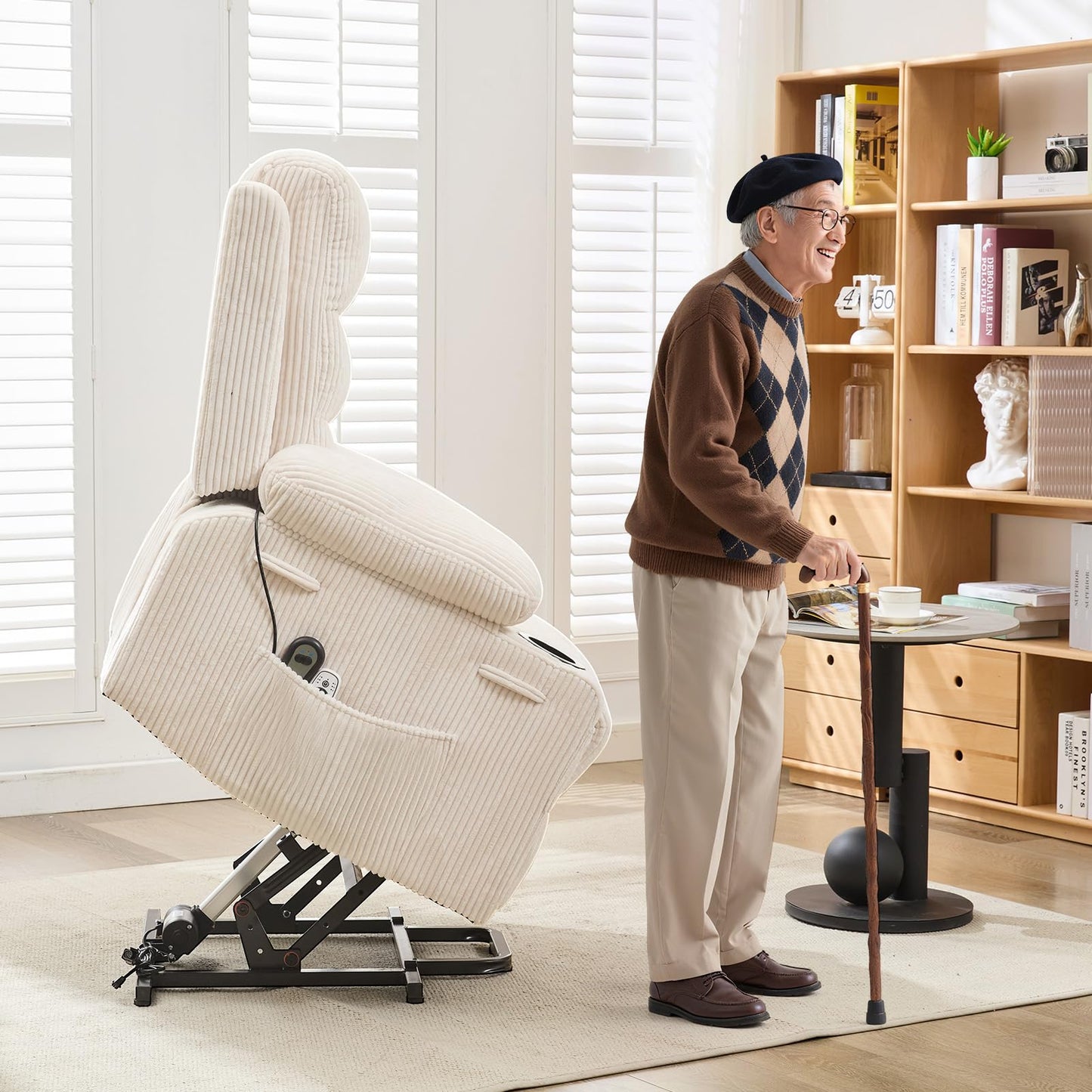 Garvee Power Lift Recliner Chair, Oversized Electric Recliners for Elderly With Heat and Massage, Home Theater Seat With 2 Cup Holders Side, Electric Glider Reclining Single Sofa Chair for Living Room