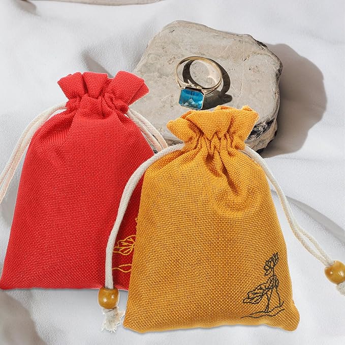 2Pcs Lavender Dried Flower Sachets Cotton Linen Fragrant Supplies for Closet Freshener Air Purifying Herb Bags with Pleasant Scent Random Color and Aroma Random Color