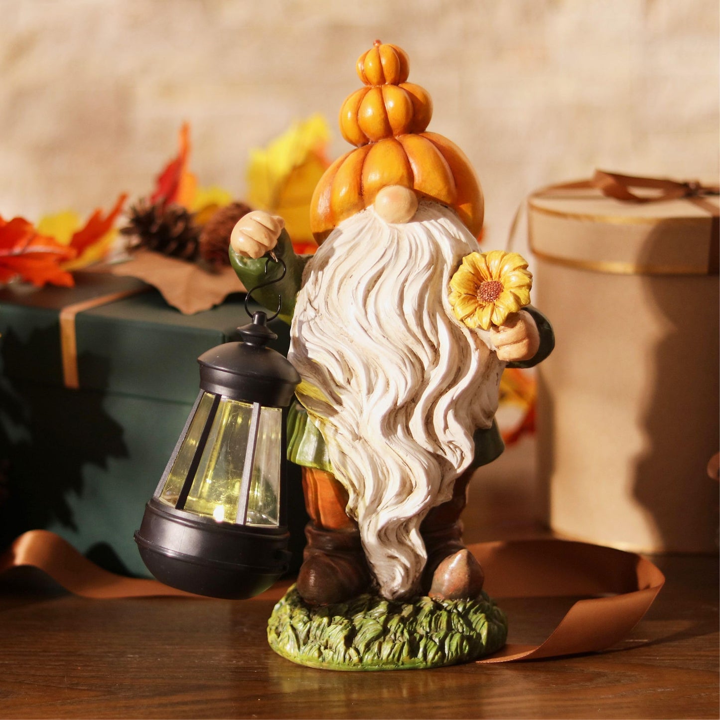 TERESA'S COLLECTIONS Fall Decor, Pumpkin Gnomes Decoration, Autumn Gnome Holding Lantern with Solar Lights, Waterproof Fall Gnomes Resin Outdoor Fall Decor, Fall Gift Outdoor/Indoor