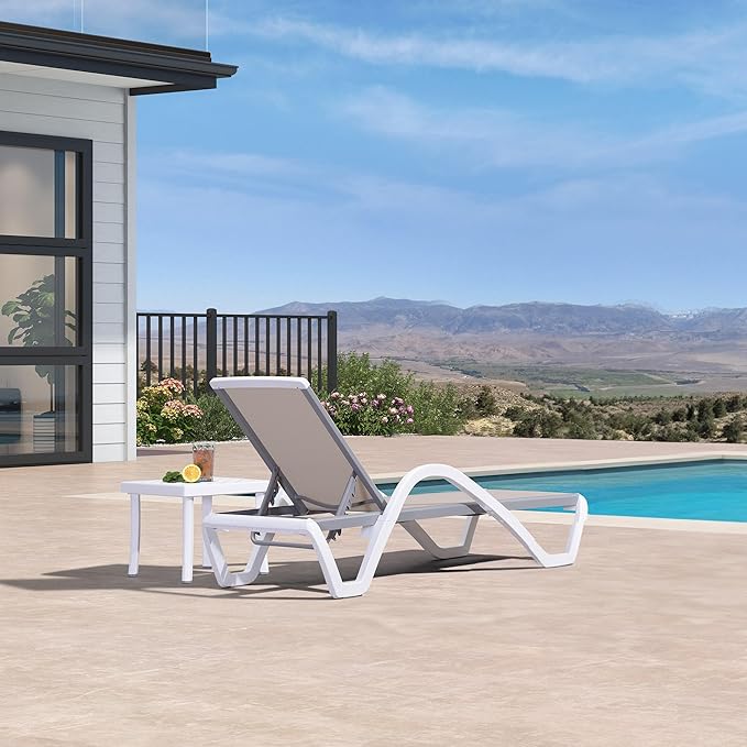 PURPLE LEAF Patio Chaise Lounge Chair Set Outside Aluminum Plastic Stackable Tanning Chairs with Armrests and Side Table for Pool Sunbathing Beach Deck Outdoor Lounger, Khaki