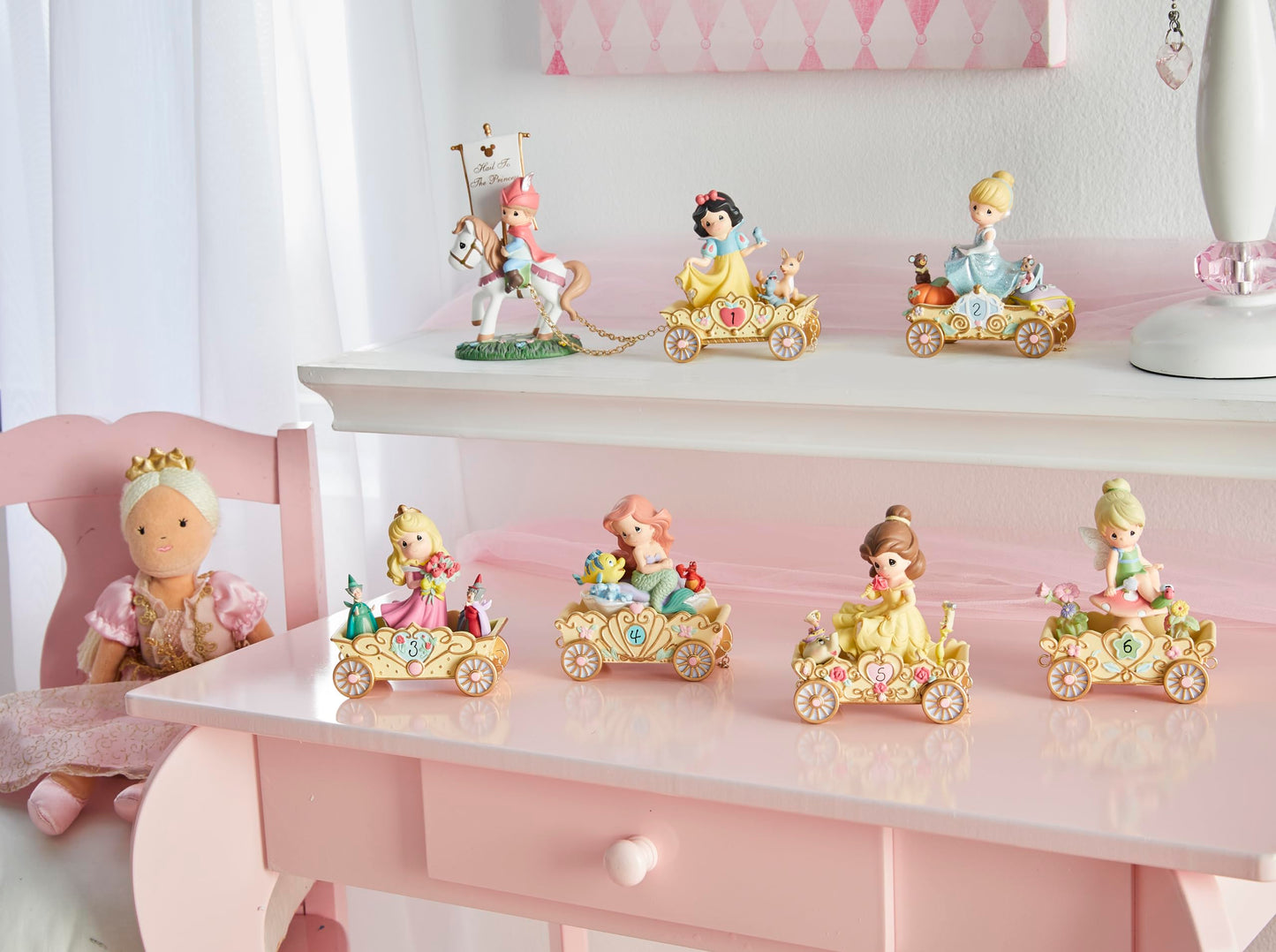 Precious Moments Disney Birthday Parade Figurine – Snow White Age 1 – Giftable Collectible for Baby Girl’s First Birthday – Hand-Painted Resin Keepsake, 104403