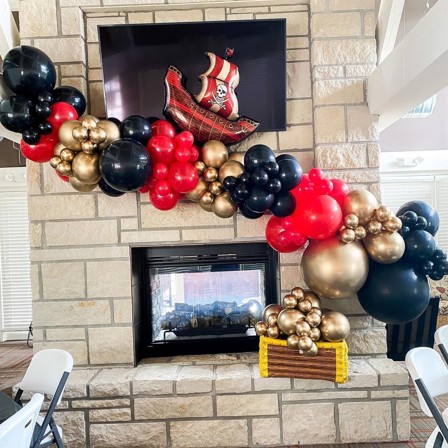 Pirate Birthday Party Decorations, 142Pcs Red Black Metallic Gold Balloon Garland Arch Kit with Pirate Ship Foil Mylar Balloon for Summer Sea Sailing Adventure Ocean Theme Halloween Party