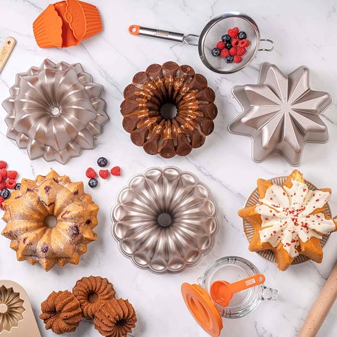 Baker's Secret Nonstick for Fluted Cake Pan, Heavy Duty Die Cast Aluminum Fluted Cake Baking Pans, 2 Layers Non-stick Coating For Easy Release - The Cast Aluminum Collection (Nova)