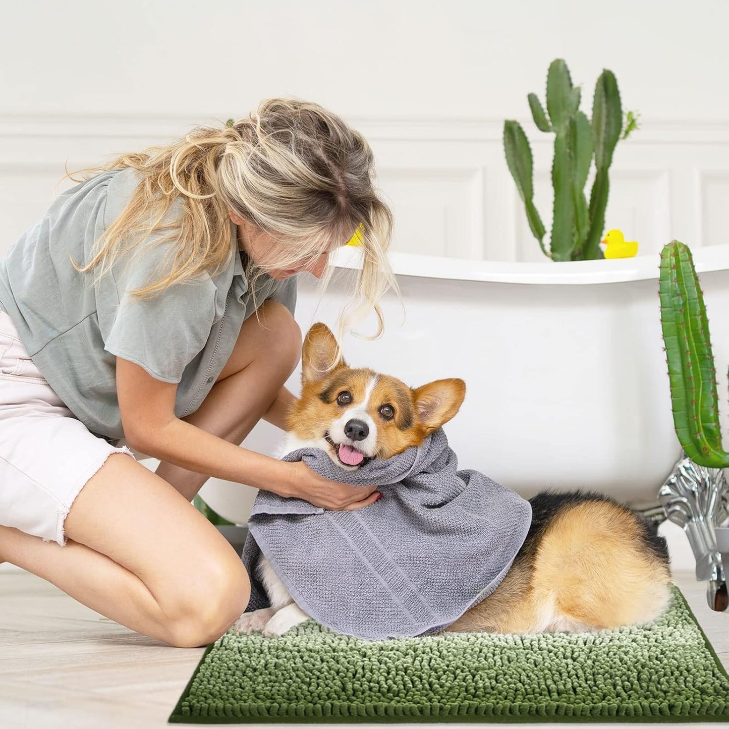 Gibelle Green Bathroom Rug Set 2 Piece, Chenille Non Slip Bath Mat Set, Absorbent Shower Rug and Bath Room Floor Mats, Quick Dry Bathmat Bathroom Decor Accessories for Tub, 16" x 24", 20" x 32"